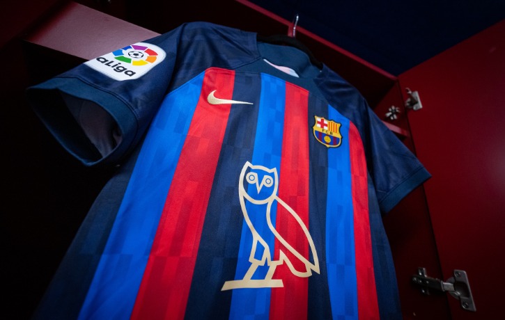 Fc Barcelona Tenues En Shirts 2025